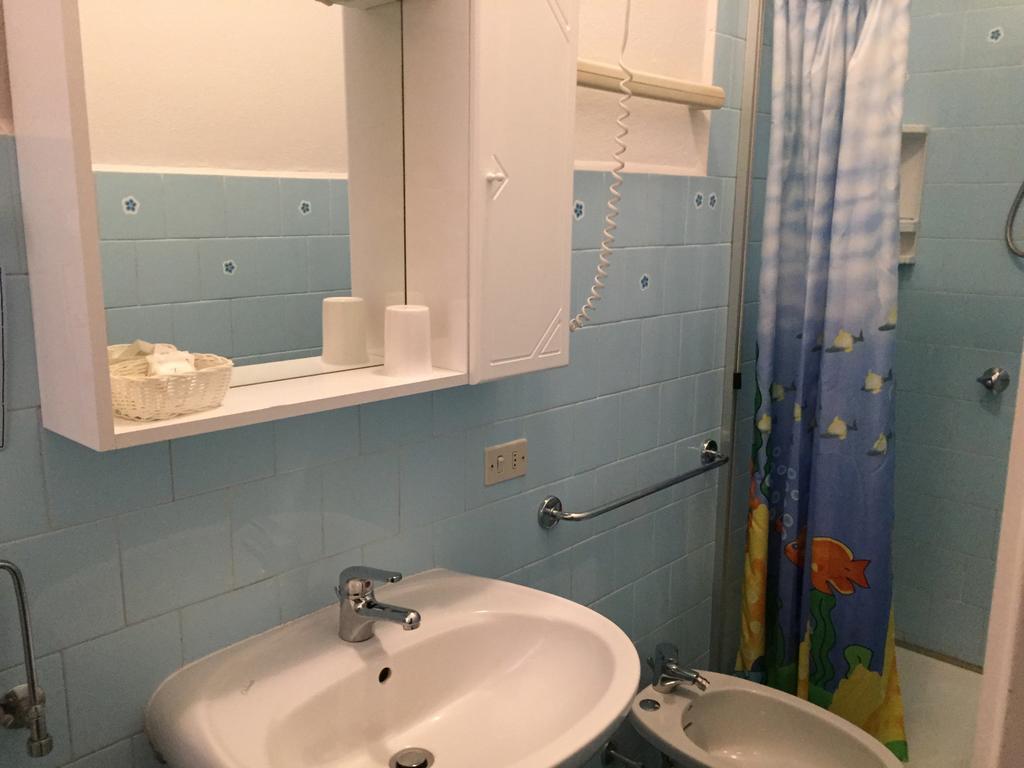 Hotel Plinio Лено Экстерьер фото